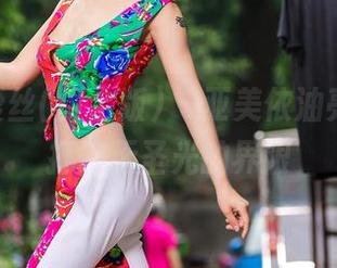 AISS爱丝(黄金版) – 亚美依油亮写真，打破无圣光的界限