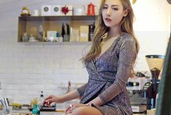 Feilin嗲囡囡 – 超强流氓小巫女，今天的美图分享全是御姐风，直击你的心！