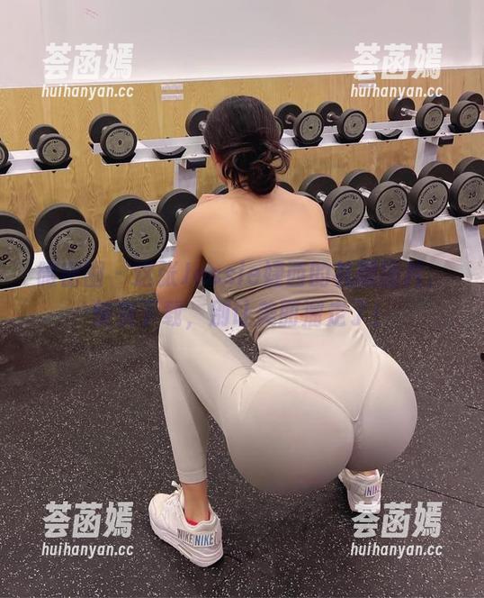 Jessie婕西 微密圈 - 这张Jessie婕西的礼服图片,快来下载,别让美丽溜走了!