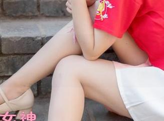 MSLASS梦丝女神 – 每一步都轻盈：晓晓的这袜子薄薄的，高清写真尽显优雅！