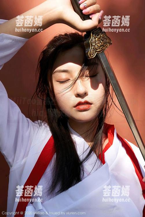 MiiTao蜜桃社-索菲娅Sophia MiiTao蜜桃社 - 无圣光下的索菲娅Sophia,夏天的迷人瞬间合集