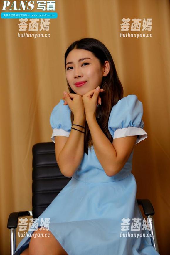 PANS-仙儿 PANS - 仙儿的旗袍美图,精选着那些不经意的瞬间,就差发个小心机了!