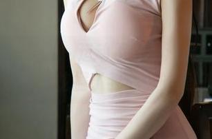 UGirls尤果网 – 运动不止是汗水，一只香蕉船的图集挖掘了我心中的美好幻想