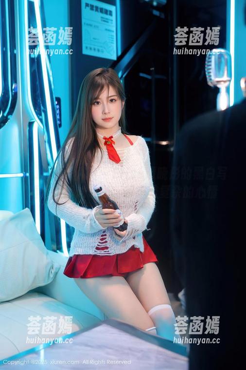 Xiuren秀人网 - Elise谭晓彤的黑白写真：简单的色调，却藏着复杂的心情