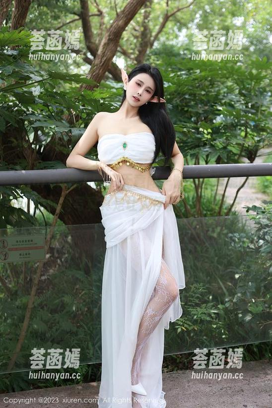 Xiuren秀人网-乔漫妮mina Xiuren秀人网 - 无意间一瞥,乔漫妮mina的旗袍写真真是让人停不下来的下载欲!