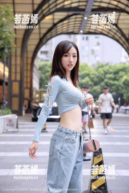 Xiuren秀人网 - 白裙下的夏诗诗Sally，高清美图，快来领取你的眼福