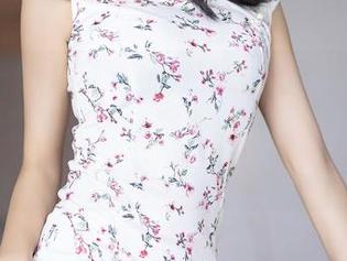 Xiuren秀人网 – 甜心气息在孟狐狸FoxYini的全套写真中徘徊，心情像是进入了另一个世界。