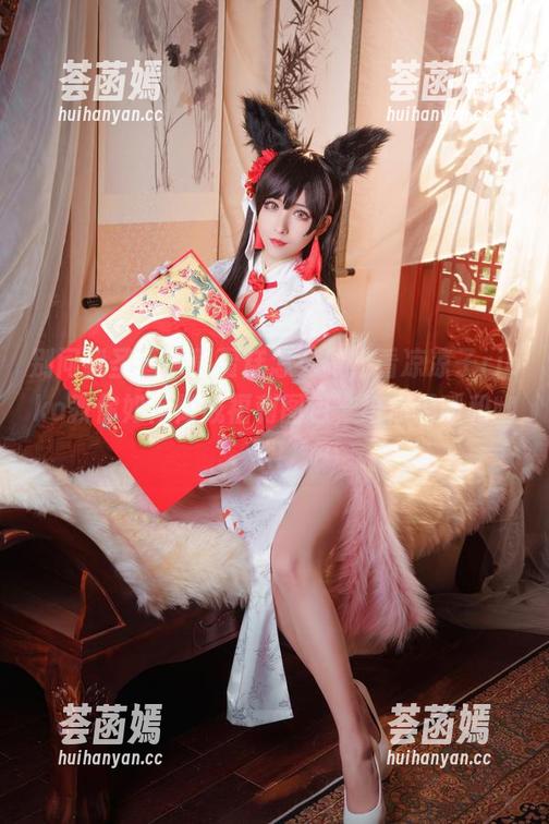 凉凉子rioko 别问我圣诞草莓蛋糕怎么做,看凉凉子rioko教你如何做成福利图包,给你温暖和幽默!
