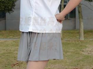 初夏女神 – 安妮黑丝高清图包：没想到黑丝能这么吸引，我的心情跟着她的腿一起飞起来！