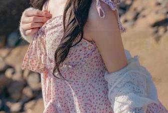咬一口兔娘在线，BoogieUp资源畅享无极限，转个圈儿就掉了