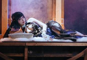 夏小秋秋秋的女仆图集来了！最新作品真的让人有点小心动。