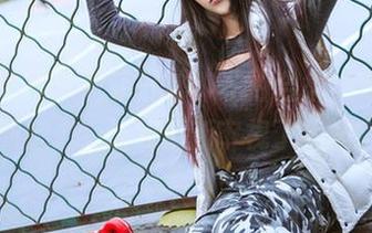 头条女神 – 尹菲日常：私拍合集，专注捕捉她的魅力，让我重新审视了我的睡衣…