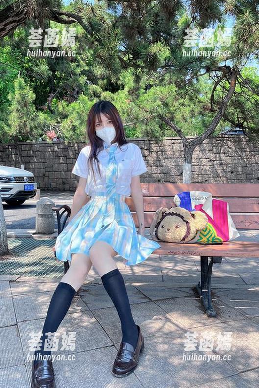 妖君白研 在无圣光下,妖君白研的瑜伽仿佛不止是运动的套图