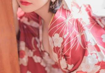 宅夏yoko的金莲写真，高清得让人怀疑这个世界的真实性，简直像个梦。
