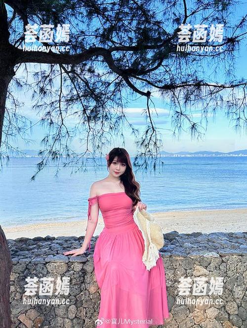 宝儿mysterial 宝儿mysterial的比基尼时刻:分享她如何把沙滩变成“秀场”的小技巧!