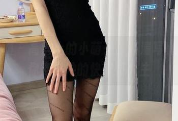 微密圈 – 高铁上的小萌子：高清写真，带你走进她的快节奏人生