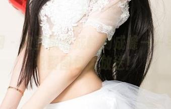 尤果网 – 教室横看成岭侧成峰——李易童免费图包大放送！