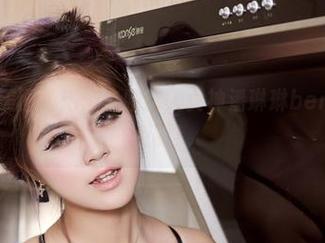 尤物馆 – 美图精选：丰腴新人女神潘琳琳ber给夏天加点甜！