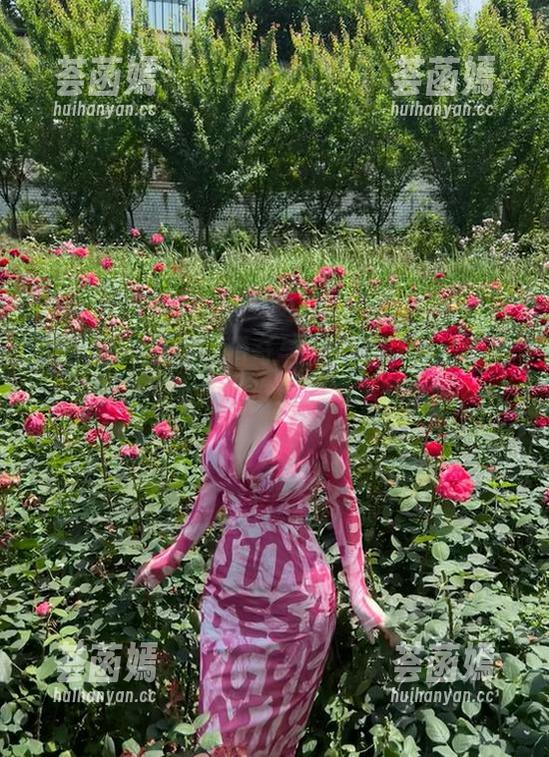 左公子666 微密圈 - 爱情、猎奇与左公子666:情人节的原图全集,谁说浪漫不能奇怪?