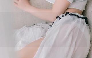 高清开启，“抱走莫子aa”的黑丝圣诞比基尼让人眼前一亮，快来感受这份欢乐！