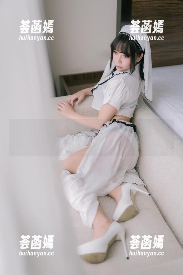 抱走莫子aa 高清开启,“抱走莫子aa”的黑丝圣诞比基尼让人眼前一亮,快来感受这份欢乐!