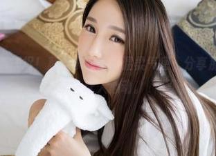 推女神 – 最新捕捉！莫雅淇姐姐的温柔气息，分享那些微妙瞬间，让人心动。