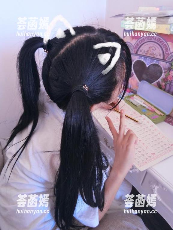 摇摇乐yoyo的作品：看看就被融化的超可爱美少女写真，你还在等什么？