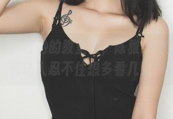 果团网 – 在她的教室里，陈雅漫的全套图包让人忍不住想多看几眼！