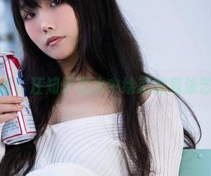 原图揭秘！汪知子在水中绘就的竞泳艺术写真