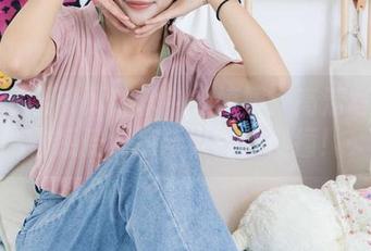 物恋传媒 – 死库水中的婷婷：高清写真带你感受清凉与火热的碰撞！