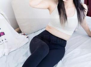 物恋传媒 – “小茶”与女仆的全套写真，就像是从梦里走出来的美