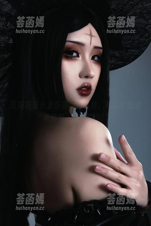 瓦斯塔亚小龙虾 瓦斯塔亚小龙虾和她的白裙,写真中的温柔陷阱,精选给你!