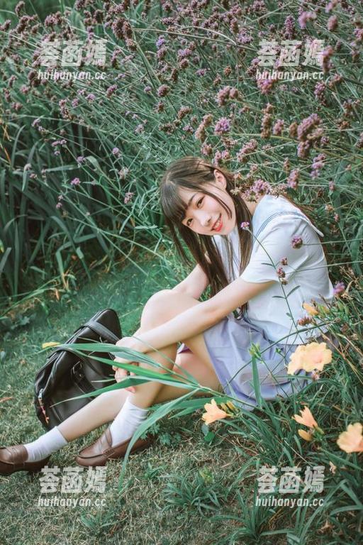 疯猫ss 不能错过!疯猫ss的写真分享,思绪本教你如何“发呆”也能美!
