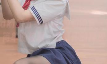 白金Saki的五更琉璃-校服图集：这不是简单的校服，是情怀的释放