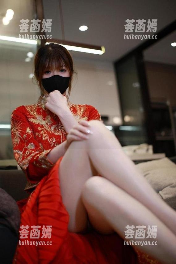 微密圈 - 白龙猫女的黑丝黑靴写真全集：黑丝在风中飘荡，黑靴子在时尚界挣扎…