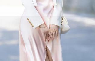 秀人网 – 卓芷伊EricA的女王气质在这个图册中绽放，谁说不可以小鹿乱撞？