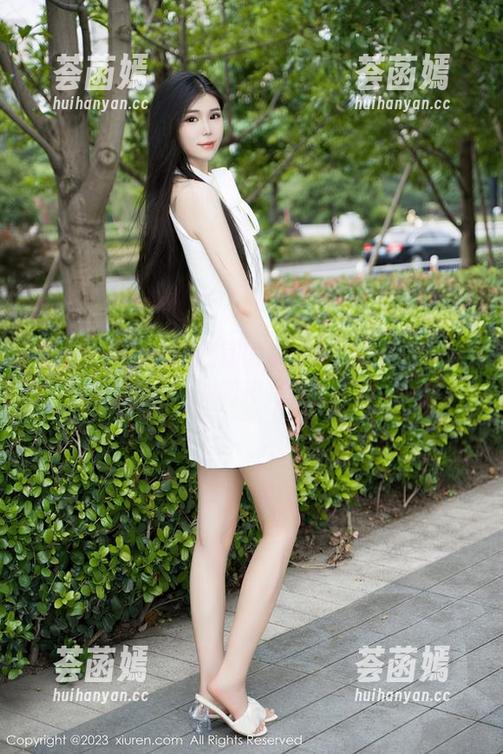 秀人网-唐翩翩 秀人网 - 分享唐翩翩的水手服:海风与青春的调皮写真