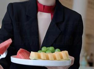 秀人网 – 明日花桃桃的吊带图集：让你一秒钟想要抛弃所有衣服的必备资源！