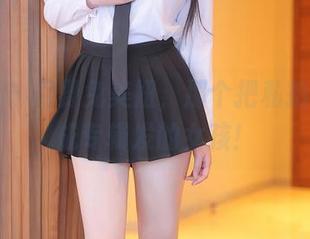 秀人网 – 月野兔美妞，那个把私拍图集当成专辑发的女孩！