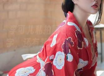 秀人网 – 李可儿私拍图包：JK不只是个名字，还有梦中的那个她？