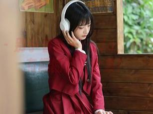 秀人网 – 别小看杏子Yada：办公室里最有趣的照片合集！