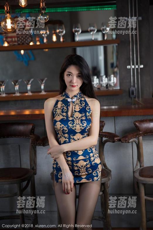 秀人网-糯美子MINIbabe 秀人网 - 精选:糯美子MINIbabe户外套图,万一我也想跟她一起去赏景,顺便拍照…