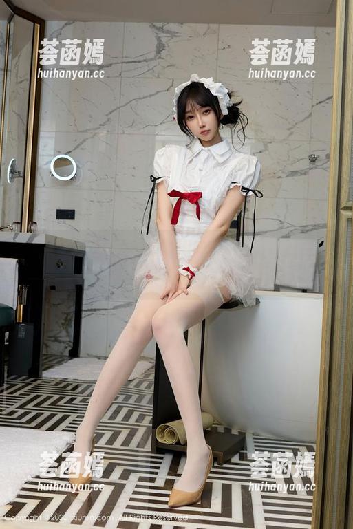 秀人网-陈梵妮Fanny 秀人网 - 小心,陈梵妮Fanny的夏日全套图片,可能会让你想直接跳进海里!