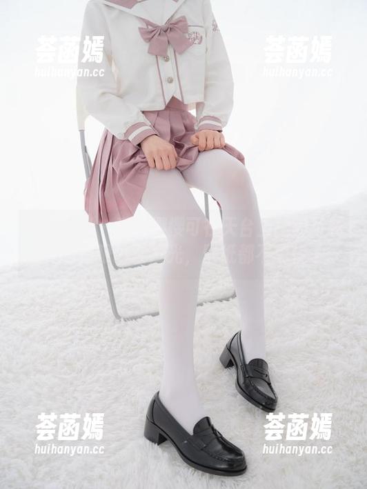 紧急企划-樱樱樱可 紧急企划 - 看樱樱樱可在天台上拍的写真,真的是眼睛在发光,壁纸都不想换了。