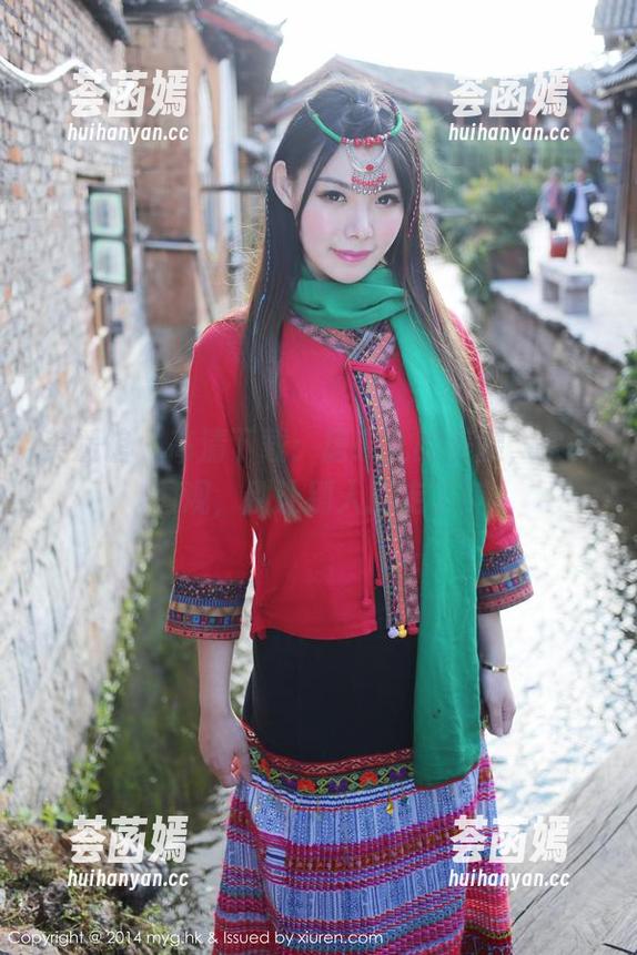 美媛馆-唐琪儿 美媛馆 - 高清下载:唐琪儿的美腿,快来围观,别让别人抢走了!