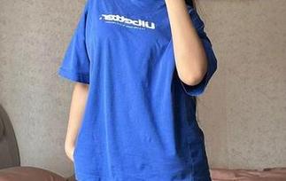 微密圈 – 美邵女Baby的私房写真：这是礼服，还是从星星上掉下来的光呢？