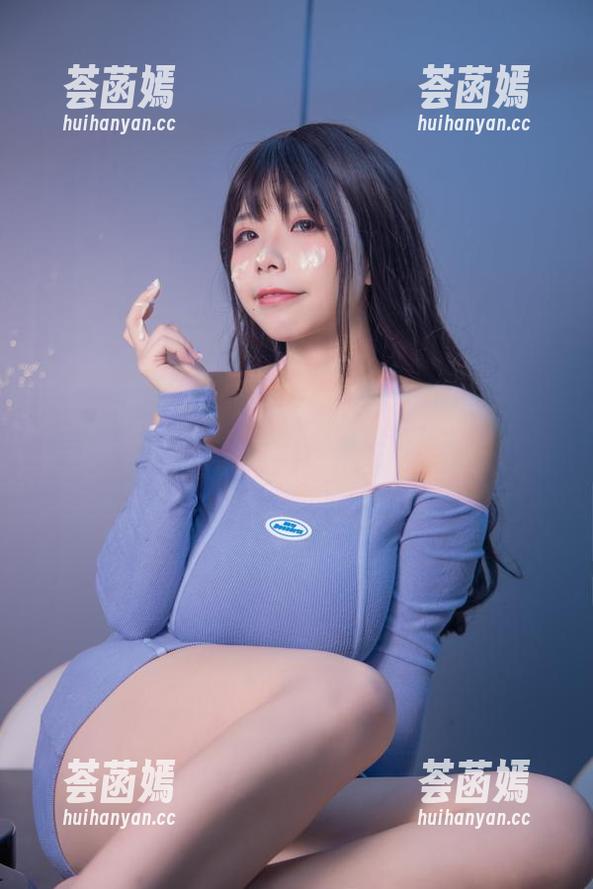 自闭颜球球 自闭颜球球的泳装Cos,一组图片让人忍不住想多看几遍!