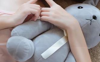 菠萝社 – 这就是王语纯的最新JK制服图集，太能撩了，资源停不下来！