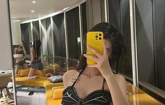 微密圈 – 葛征粉色长裙合集：衣服好看，心情却有点复杂