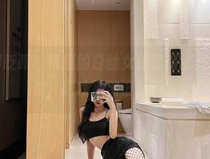 微密圈 – 别眨眼！葛征的白丝女仆套装全集，悄悄告诉你，这才是浪漫真谛。